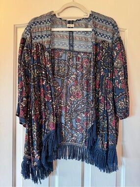 Hollister Navy Floral Fringe Kimono Jacket